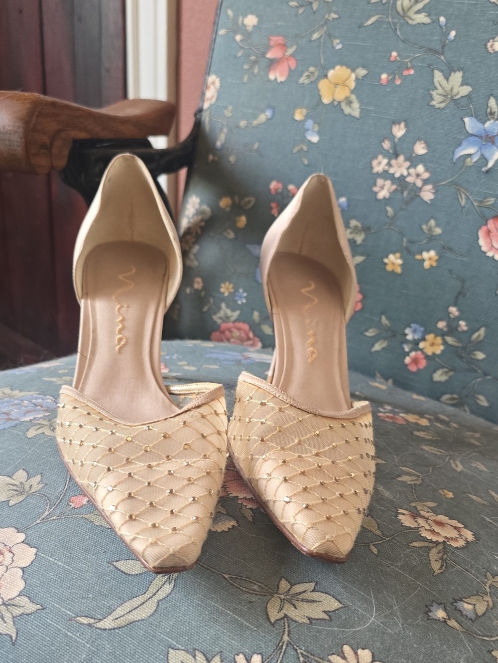 Women's Gold Quilted Pointed-Toe D'Orsay Heels
